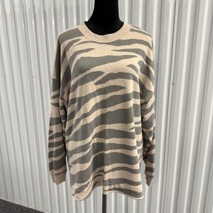 American Eagle Women’s Tan And Gray Tiger Striped Crewneck Sweatshirt Size Large